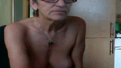 A mulher recebe filme porno completo hd Dupla penetração.