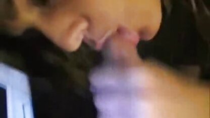 A beleza levantou-se na cara do porno torrent 4k homem.