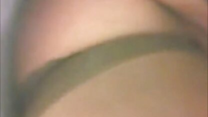 Maria Ozawas a abrir as pernas à frente do homem e a melhor video porno em hd ter mijo na vagina com púbis peludos.