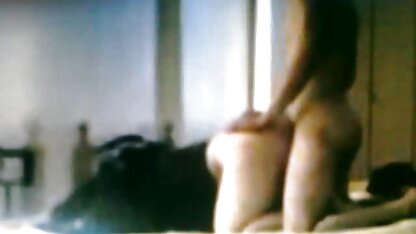 A loira tentou chupar a hd eroticos câmara.