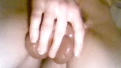Uma miúda a porno full hd torrent comer um tipo a visitar um amigo.