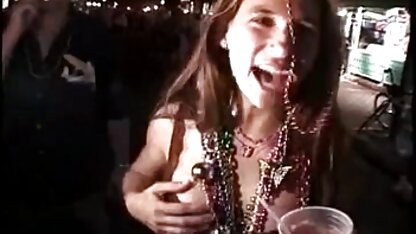 Casais russos fazem sexo anal num café. video prono em hd