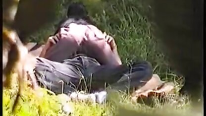 A Latina não presta pornô hd download e fode com o namorado.