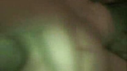 Mãe de olhos negros esguichou na casa de pornoqualidadehd banho e rendeu-se a hahala