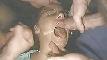 Uma jovem enfermeira gostosas porn hd numa cadeira de ginecologista.