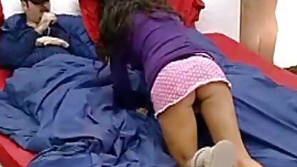 Os sapatos melhor video porno em hd dele espreitam a amante.