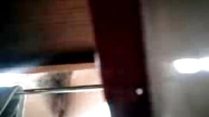 Amigo loiro de vídeo pornô brasileiro em hd dedos entre Titas big