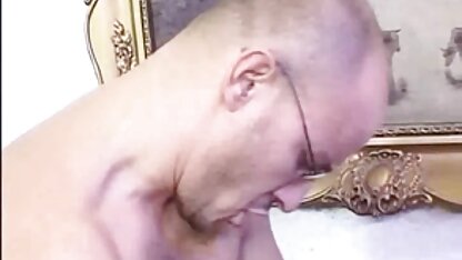 Homem negro a os melhores sites porno em hd empurrar uma grande pila MILF com uma figura magra