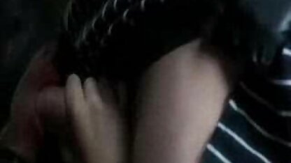 Amante adulto colocou um parafuso no rabo ponor em hd mãe vermelha através de collants