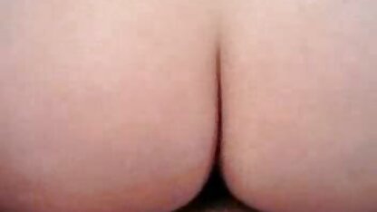 Ébano porno hd ao vivo com vagabundos a meterem-se com mulheres chatas na vagina.
