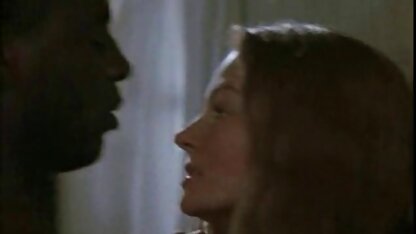 Uma mãe experiente com um porno em 4k gratis dedo de meia bege Sózinha