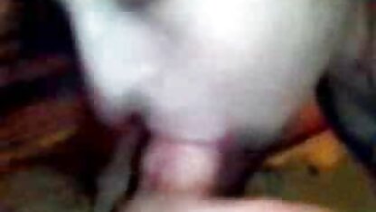 A rapariga porno hd total fez os amigos foderem.