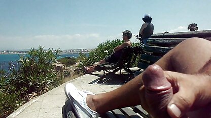 Um homem a pornô full hd polir a língua com uma latina gorda e a pô-la na vagina dela.