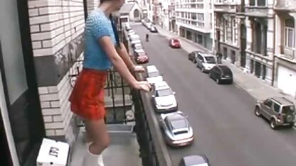 Rapariga Sexy a bater-se no rabo o melhor do porno em hd e a meter a rata molhada na câmara