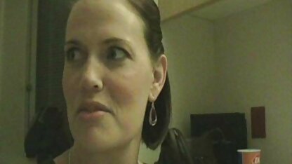 A minha mulher está a fazer sexo com video porno alta resolução o marido e a masturbar-se com a pila.