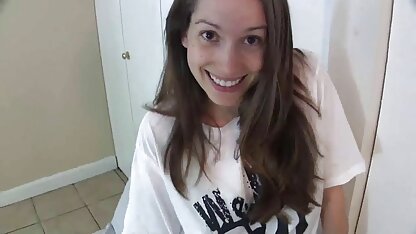 Tia cresceste de fato a torrent porn 1080p chupar um jovem enquanto ele dormia.