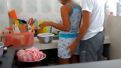 Kokoro Wakana chupa o namorado e está sentada no buraco da Pila peluda pornô 2019 hd