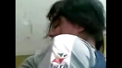 Mãe nua Seios pequenos na frente da webcam e levar um longo pau de videos de sexo gratis em hd um cara na garganta