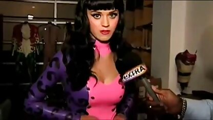 Um homem que compra uma boneca sexual e a fode em sexo anal, porque porno hd lançamento a rapariga não concorda