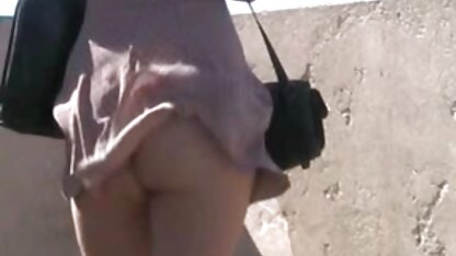 O Hahal bateu na mãe com a meia no rabo durante o sexo. melhores sites de porno hd