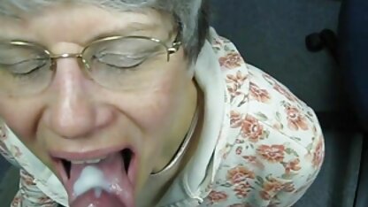 Mistress Tower o cavalo para porno hd oleo o Amir Adar húngaro em uma posição de cavaleiro