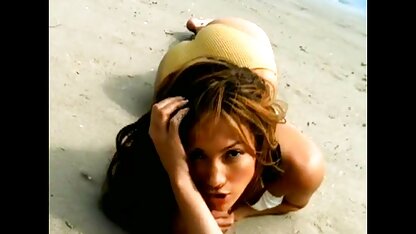 A loira Victoria Rush parte em todos os buracos os melhores vídeos de pornô em hd com o seu amante na sala de estar.
